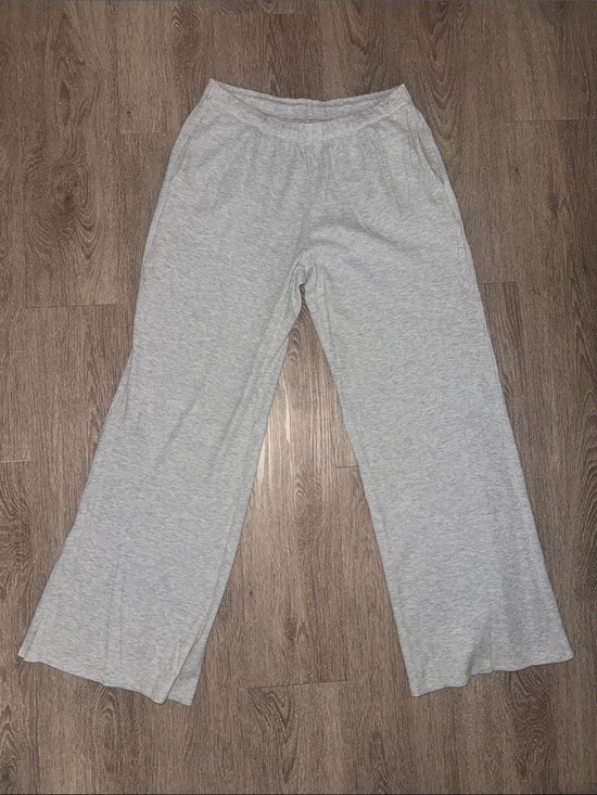 Vuori Pants - Vuori waffle knit wide leg pants gray size medium